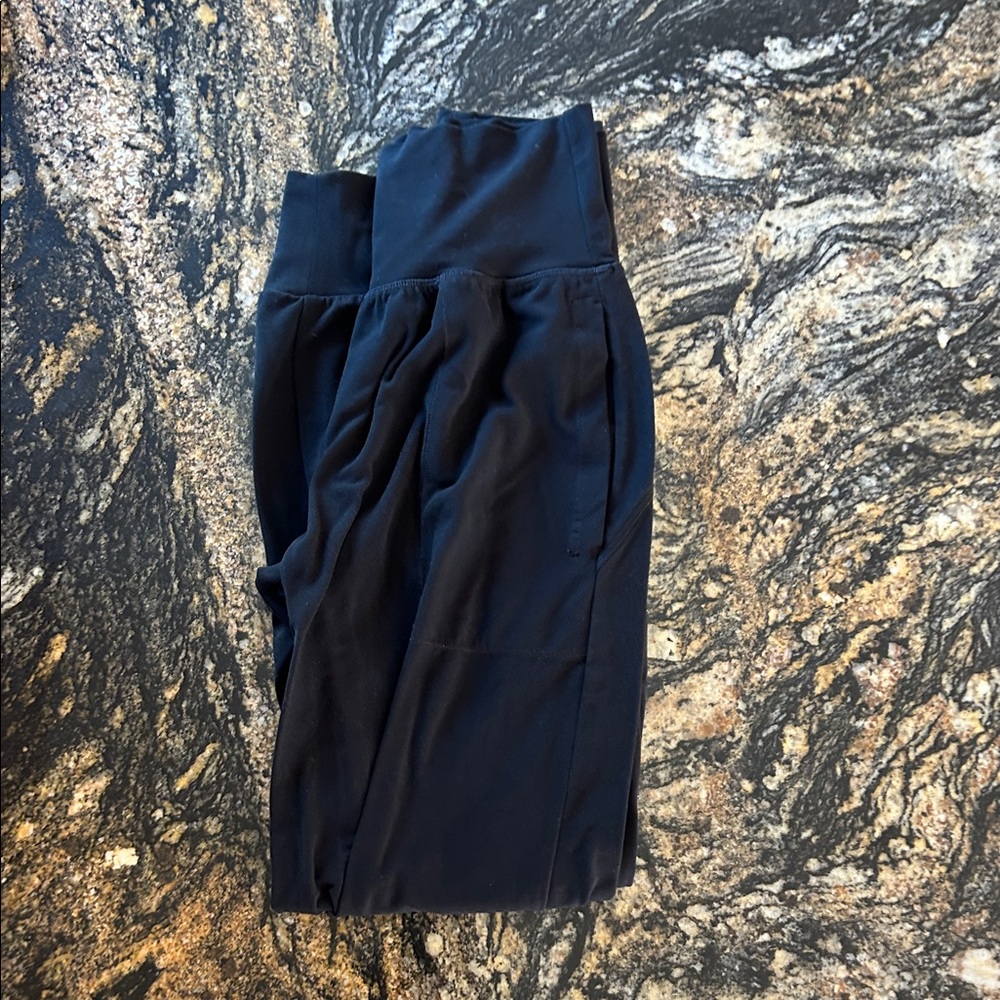 Athleta Black Salutation Jogger